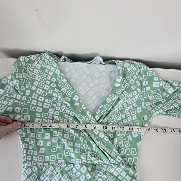 J. McLaughlin Green Geometric Print Faux Wrap Dress Catalina Cloth XS Stretch - Picture 8 of 13